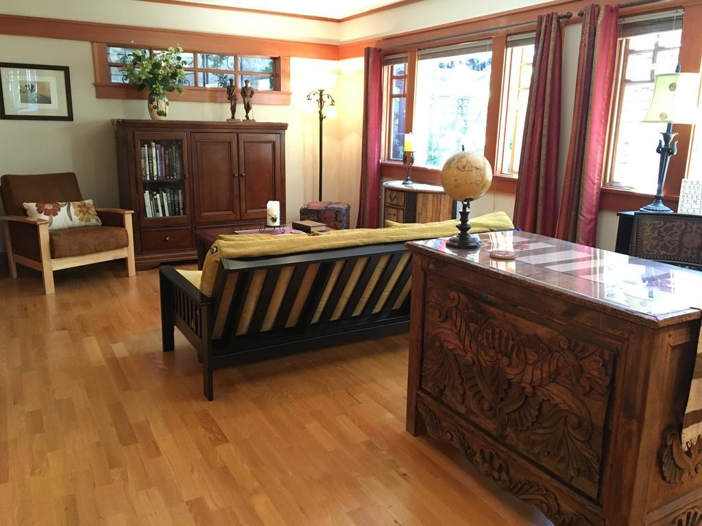 The Guest House Μπέλινγκχαμ Εξωτερικό φωτογραφία